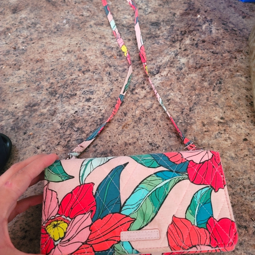 Vera Bardley cross body/wrislet